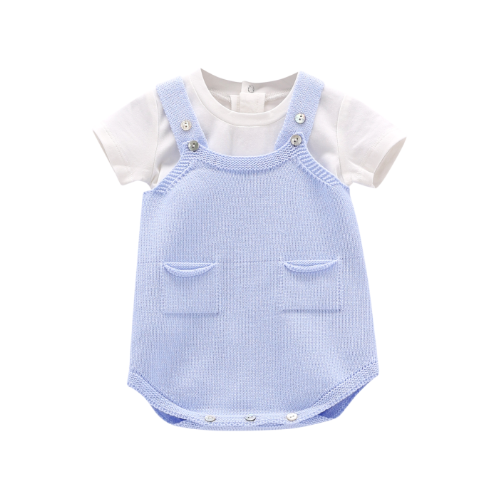 Completo salopette e t-shirt per neonato